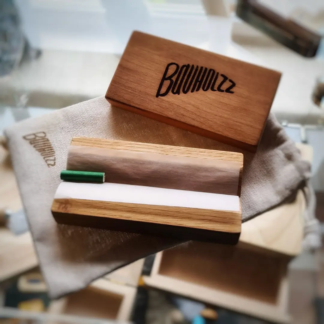 Bauholzz Drehunterlage aus Holz mit Leinenbeutel